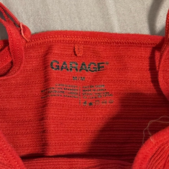 Garage Crop top - Picture 2 of 2